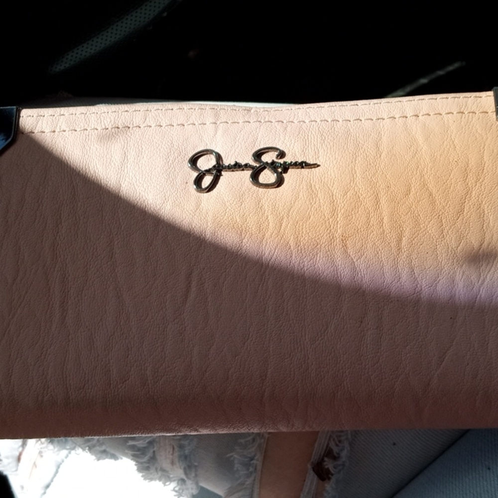 Jessica Simpson wallet